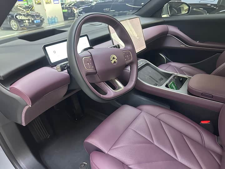 Фото 4 - Nio ET5T