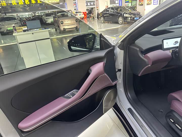 Фото 5 - Nio ET5T