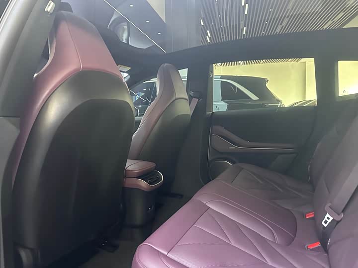 Фото 9 - Nio ET5T