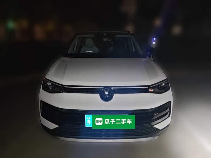 Фото 24 - Volkswagen Tharu