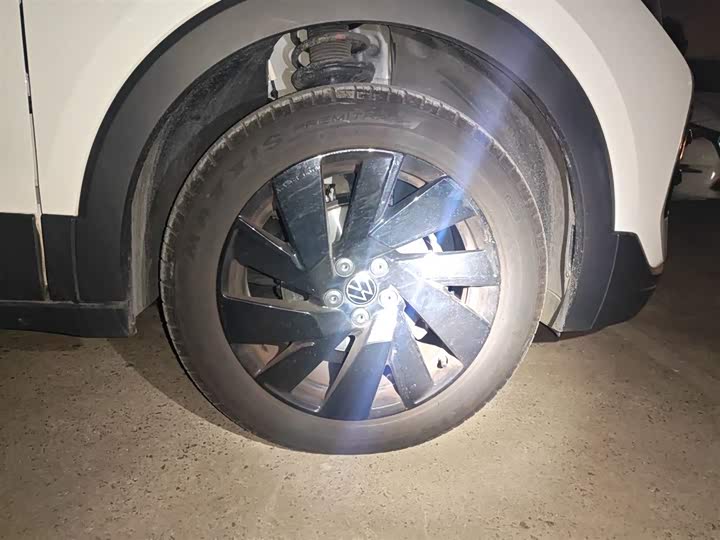 Фото 31 - Volkswagen Tharu