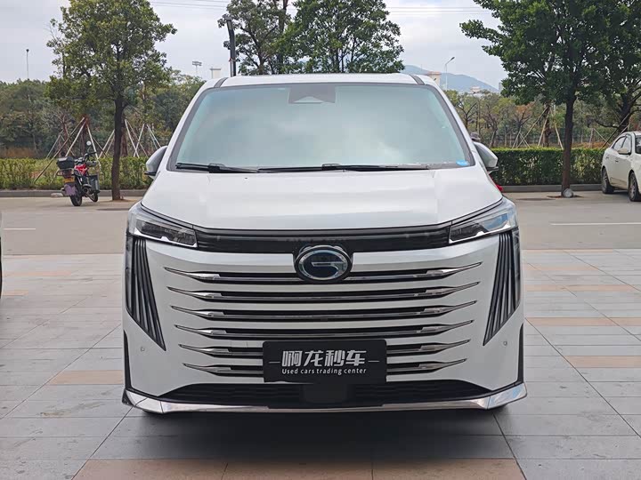 Фото 3 - GAC Trumpchi E9