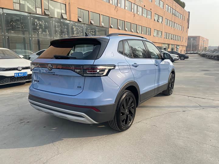 Фото 10 - Volkswagen Tharu