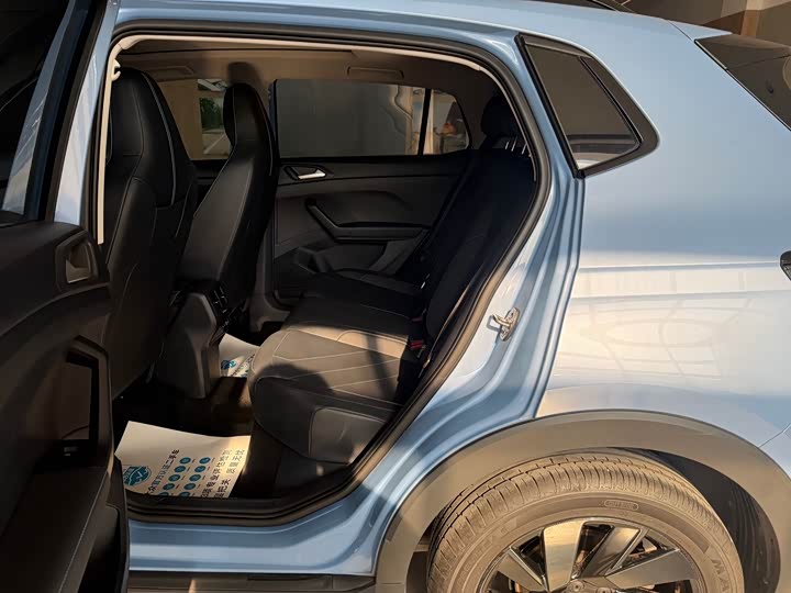 Фото 5 - Volkswagen Tharu