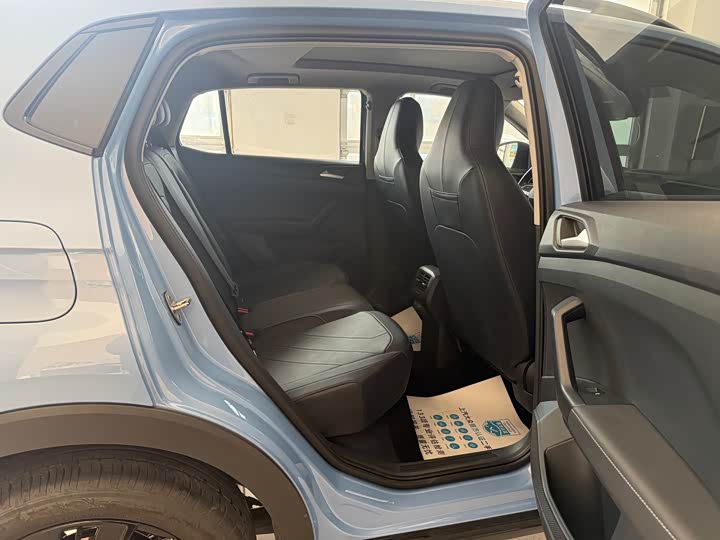 Фото 6 - Volkswagen Tharu