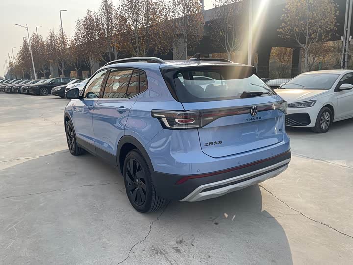 Фото 9 - Volkswagen Tharu