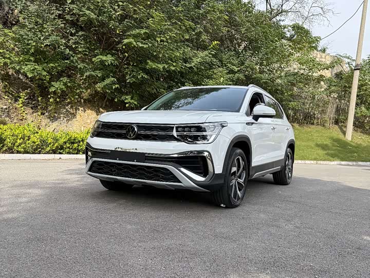 Фото 1 - Volkswagen Tharu