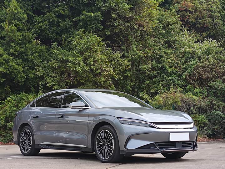 Фото 2 - BYD Han