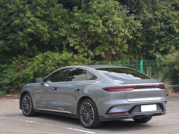 Фото 4 - BYD Han