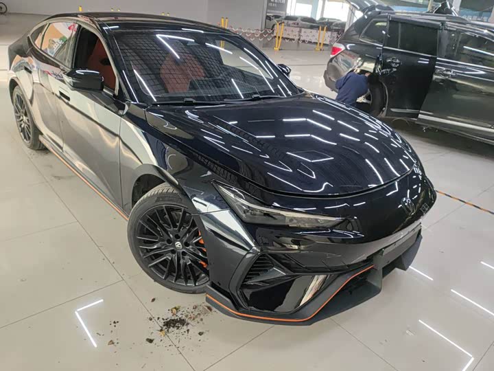 Фото 3 - Changan UNI-V