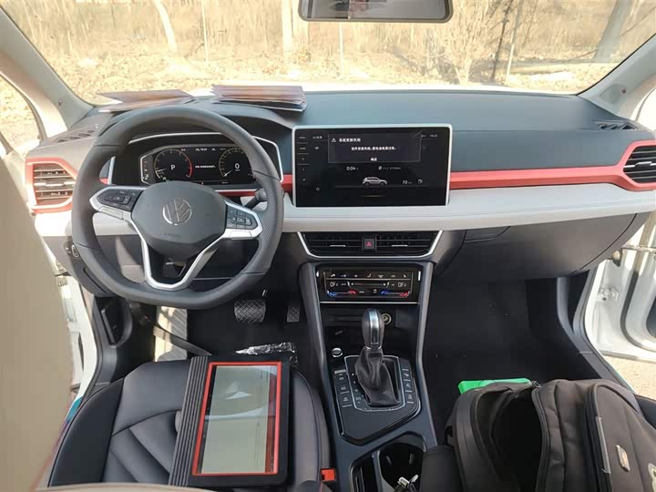 Фото 10 - Volkswagen Tharu