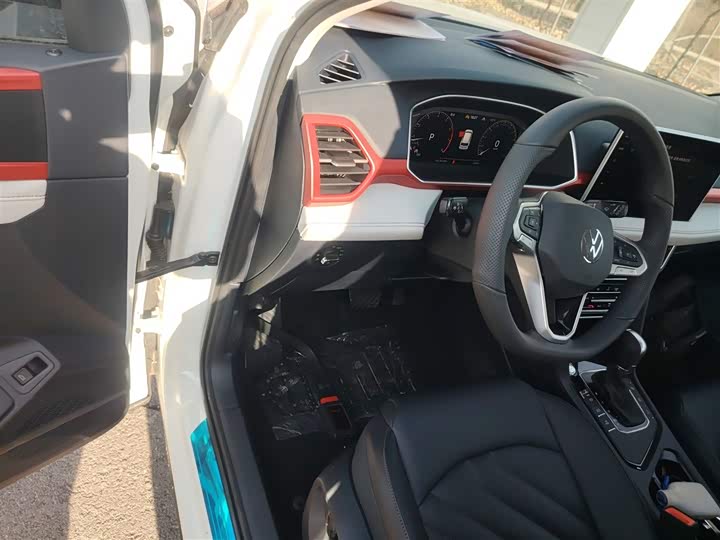 Фото 16 - Volkswagen Tharu