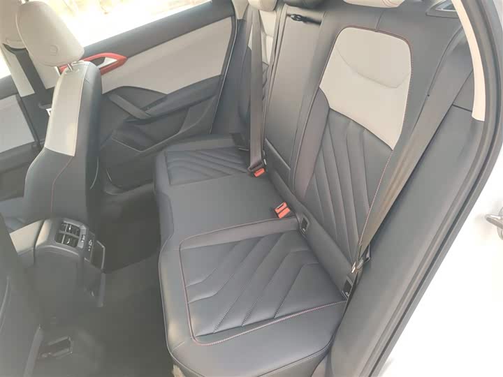 Фото 17 - Volkswagen Tharu