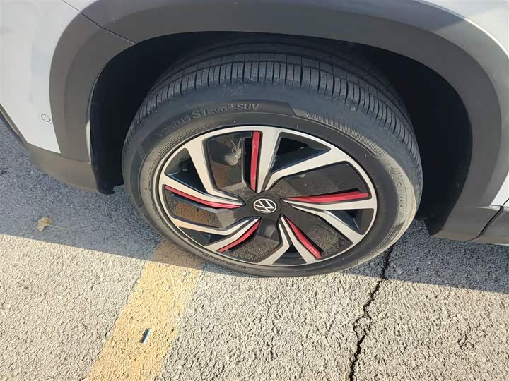 Фото 23 - Volkswagen Tharu