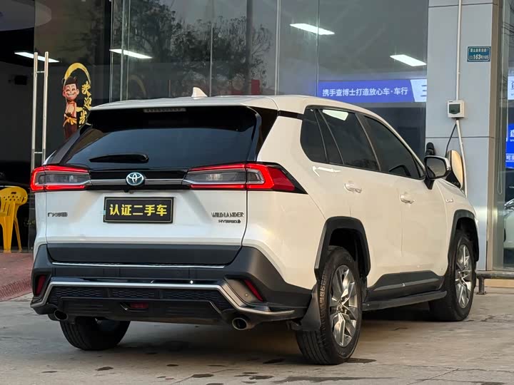 Фото 14 - Toyota Wildlander