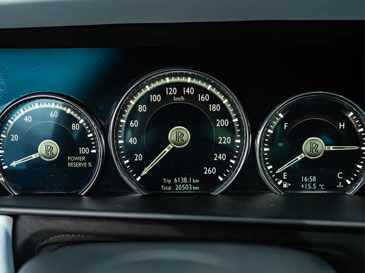 Фото 15 - Rolls-Royce Cullinan