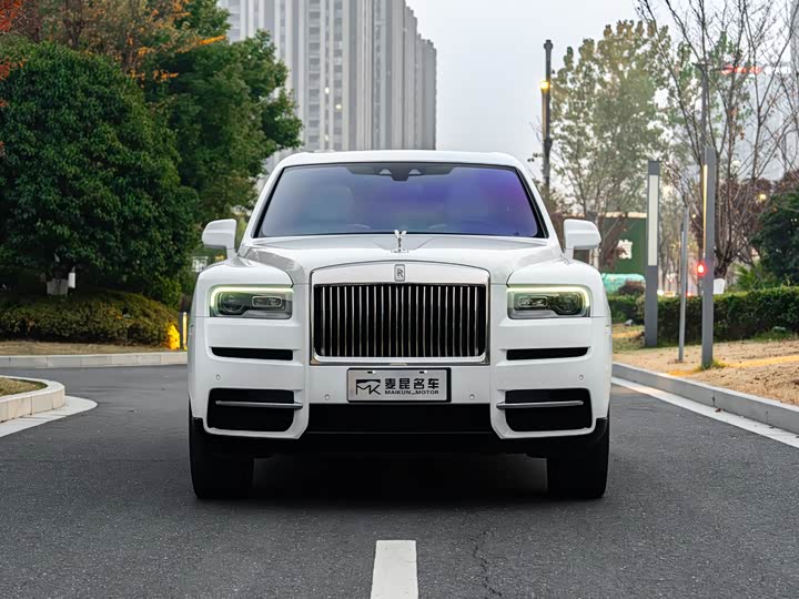 Фото 2 - Rolls-Royce Cullinan
