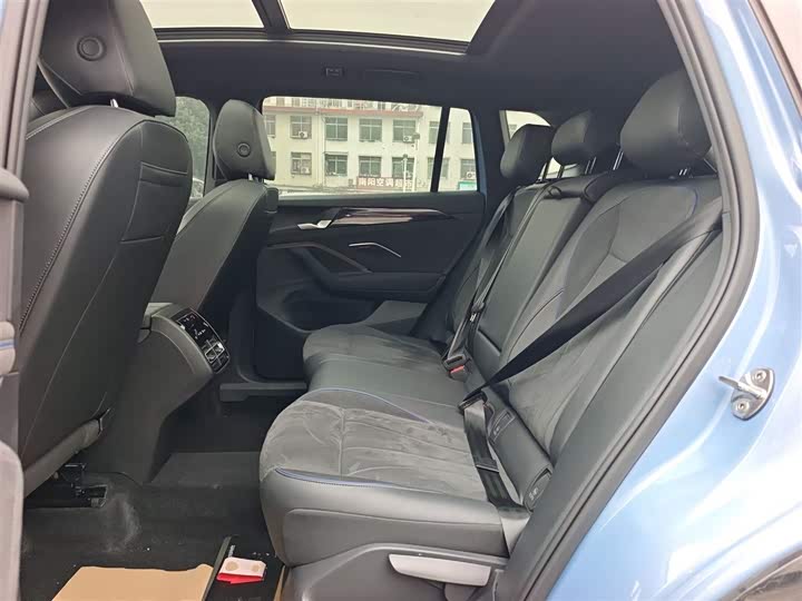 Фото 17 - Volkswagen Tiguan L Pro