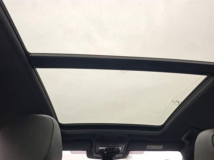 Фото 18 - Volkswagen Tiguan L Pro