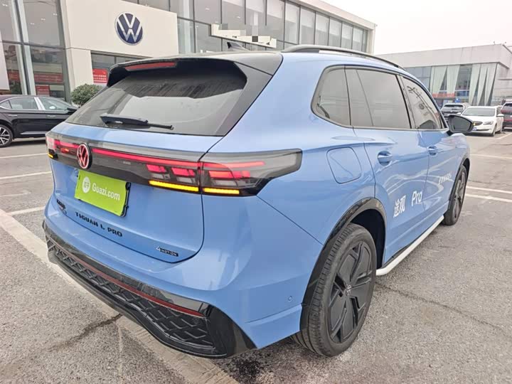 Фото 7 - Volkswagen Tiguan L Pro