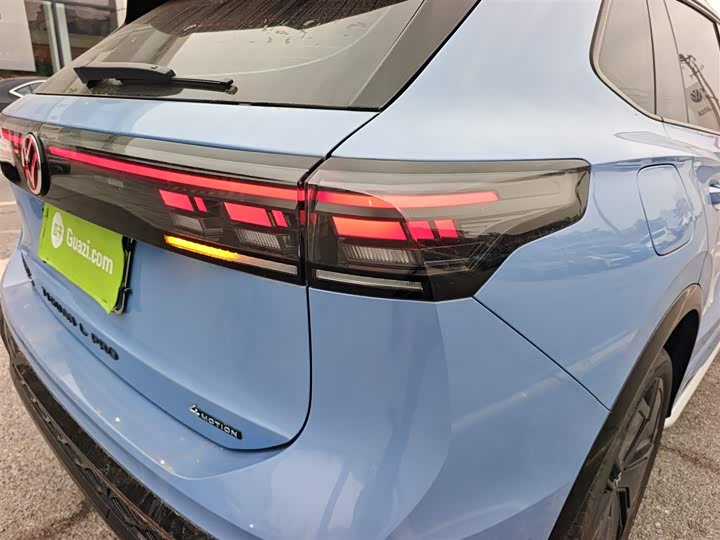 Фото 8 - Volkswagen Tiguan L Pro