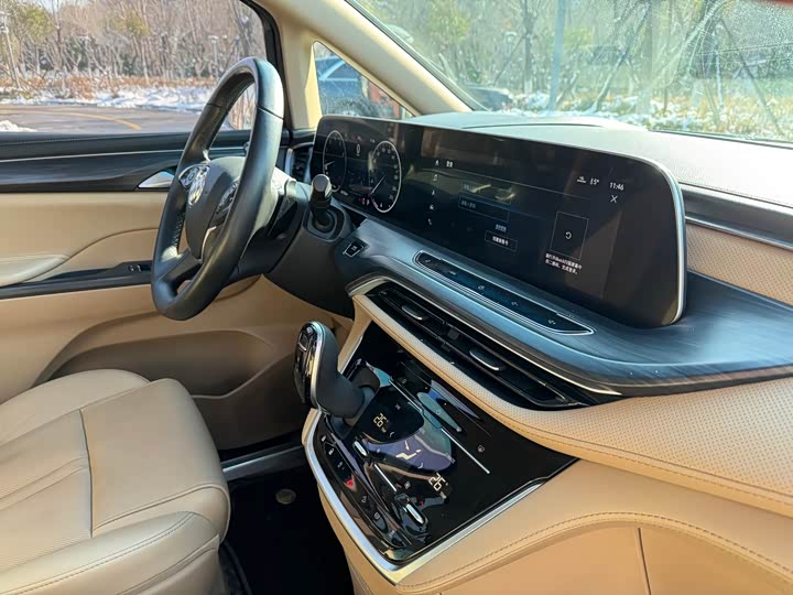 Фото 15 - Buick GL8 ES