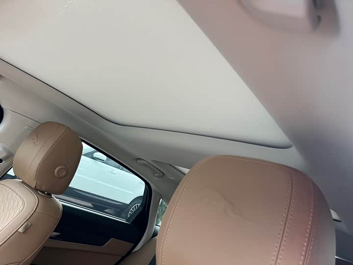 Фото 13 - Jaguar XF L