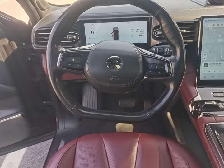 Фото 16 - Nio ES8