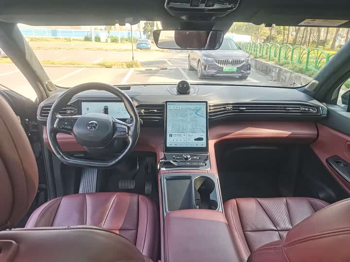 Фото 17 - Nio ES8