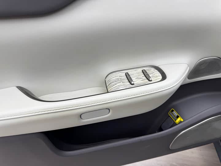 Фото 22 - Nio ET7