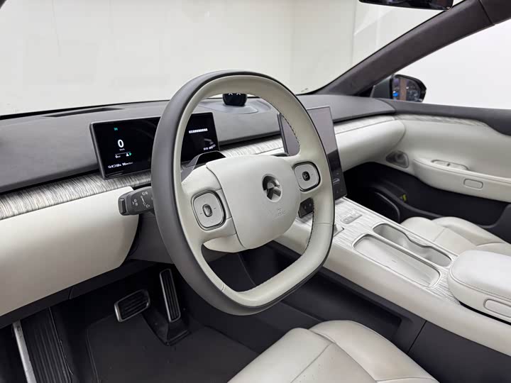 Фото 27 - Nio ET7