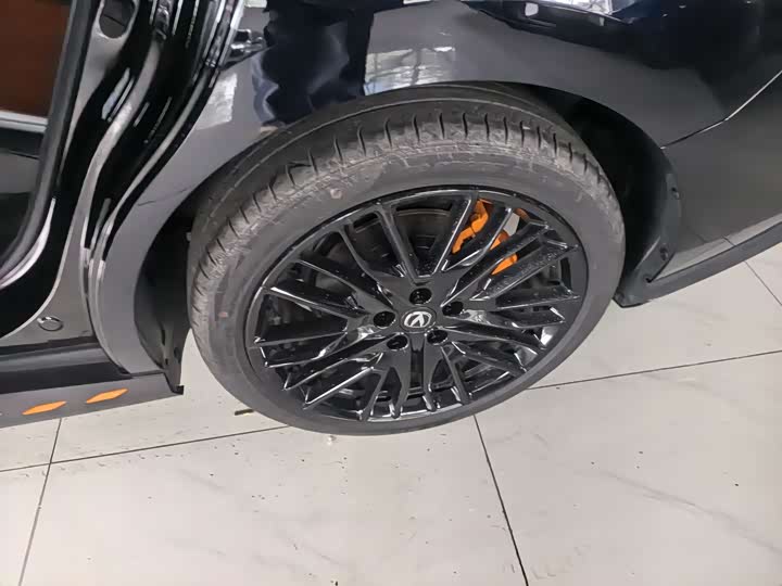 Фото 18 - Changan UNI-V