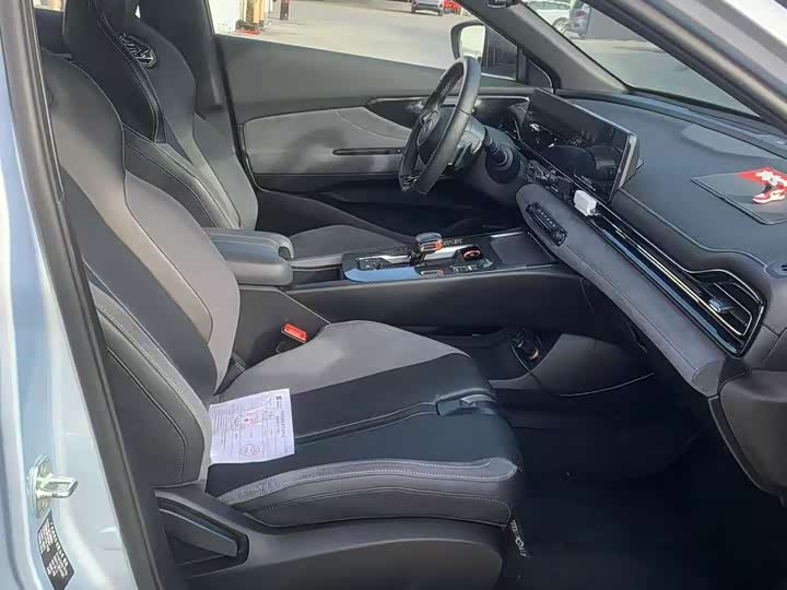 Фото 10 - GAC Trumpchi Empow R