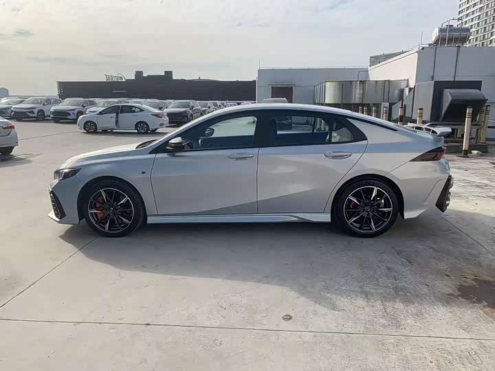 Фото 14 - GAC Trumpchi Empow R