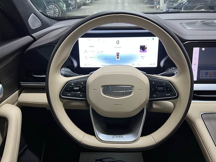 Фото 13 - Geely Monjaro