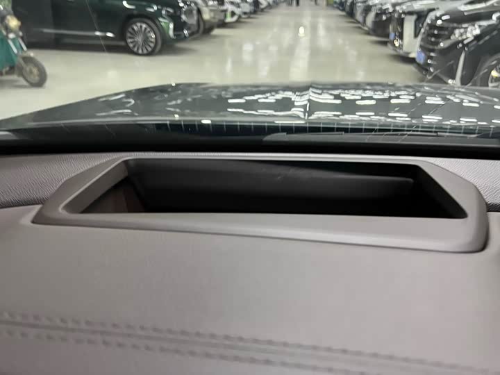 Фото 17 - Geely Monjaro