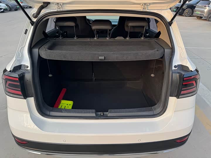 Фото 11 - Volkswagen T-Cross