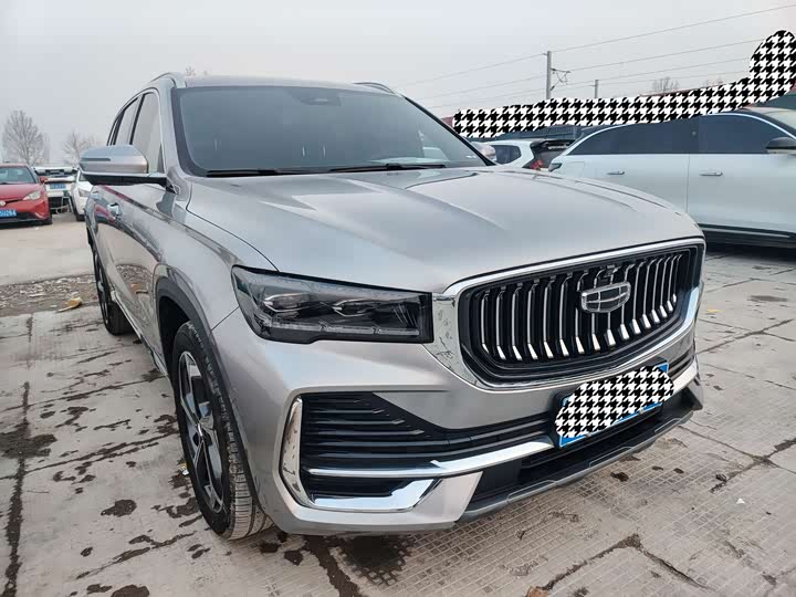 Фото 3 - Geely Monjaro