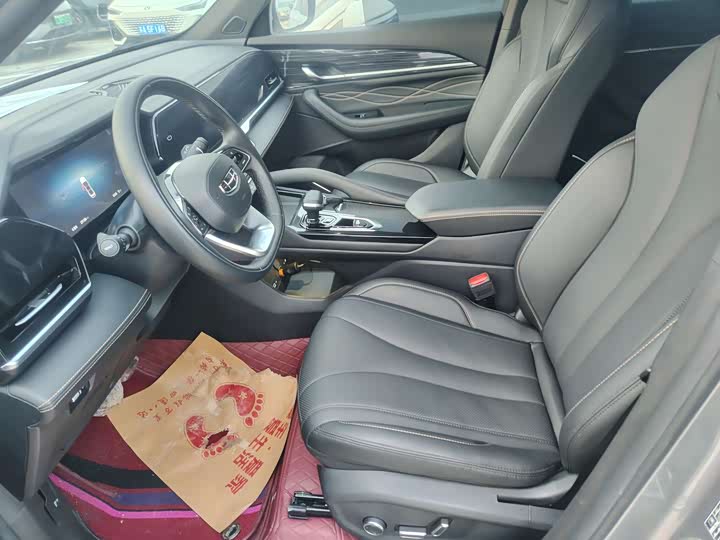 Фото 4 - Geely Monjaro