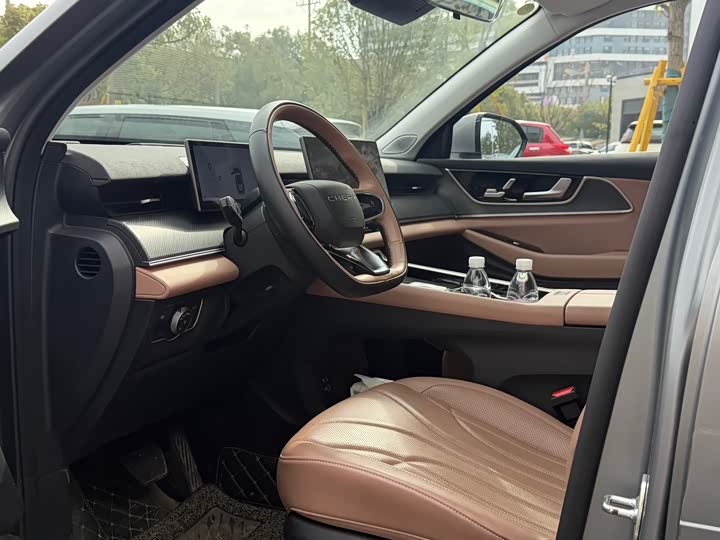 Фото 5 - Chery Tiggo 8L