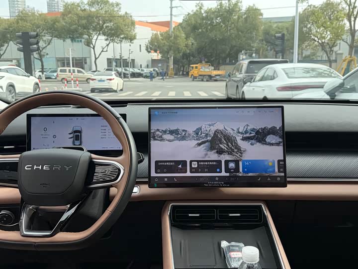 Фото 7 - Chery Tiggo 8L