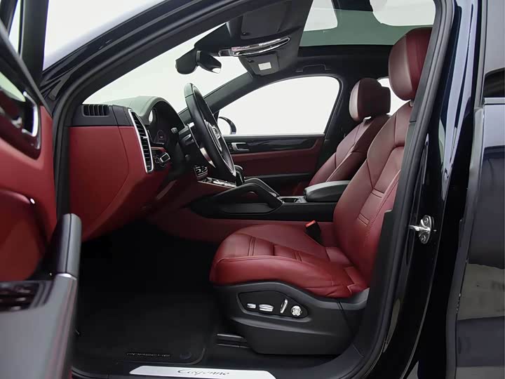 Фото 11 - Porsche Cayenne