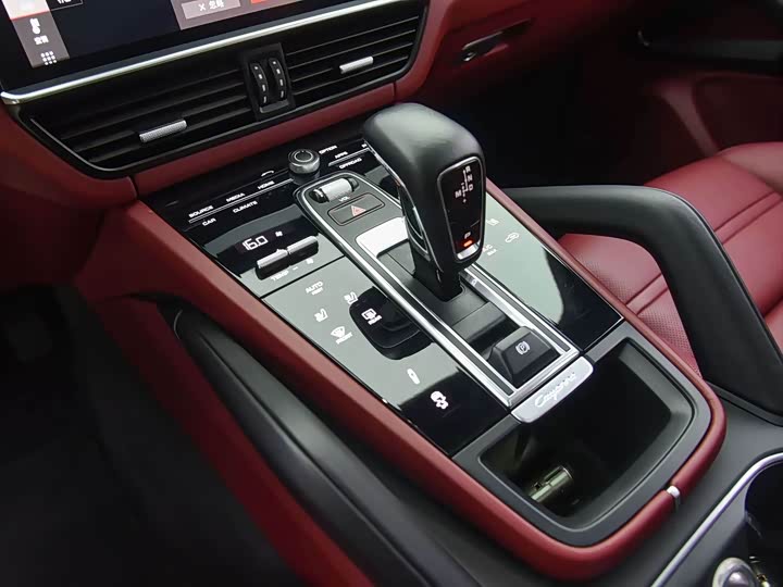 Фото 12 - Porsche Cayenne