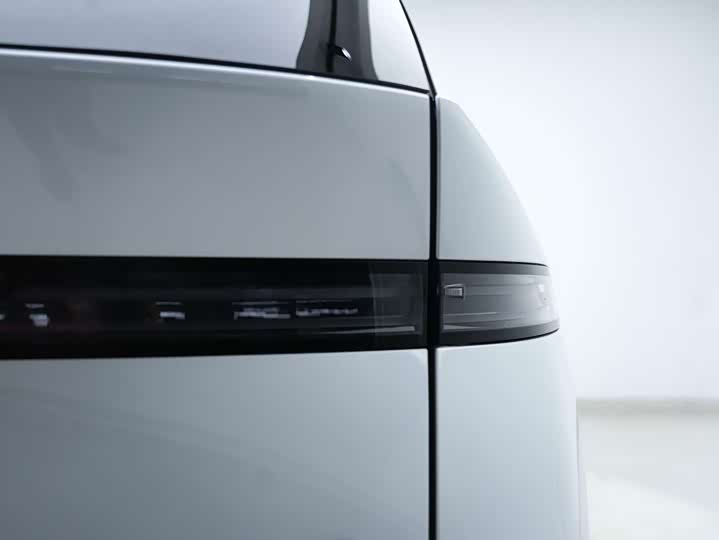 Фото 10 - XPeng X9