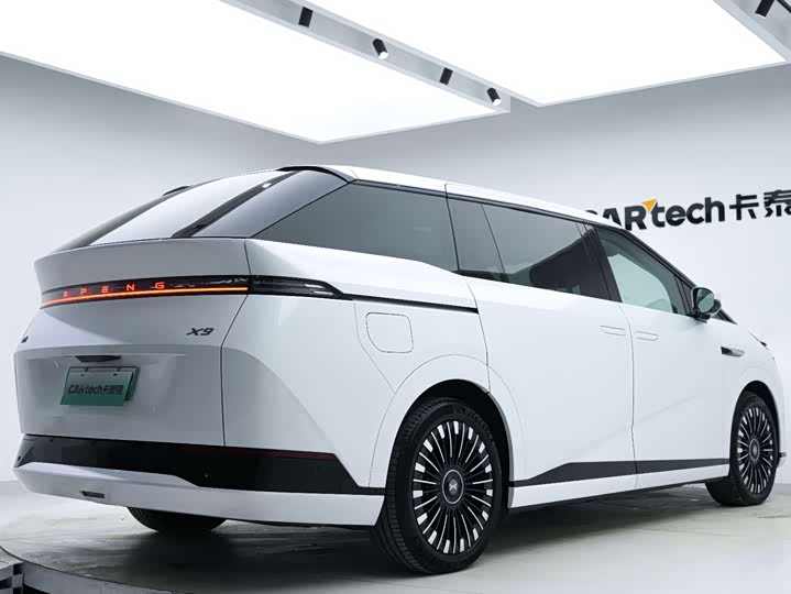 Фото 11 - XPeng X9