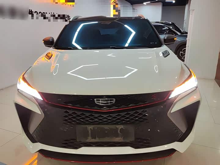 Фото 3 - Geely Coolray