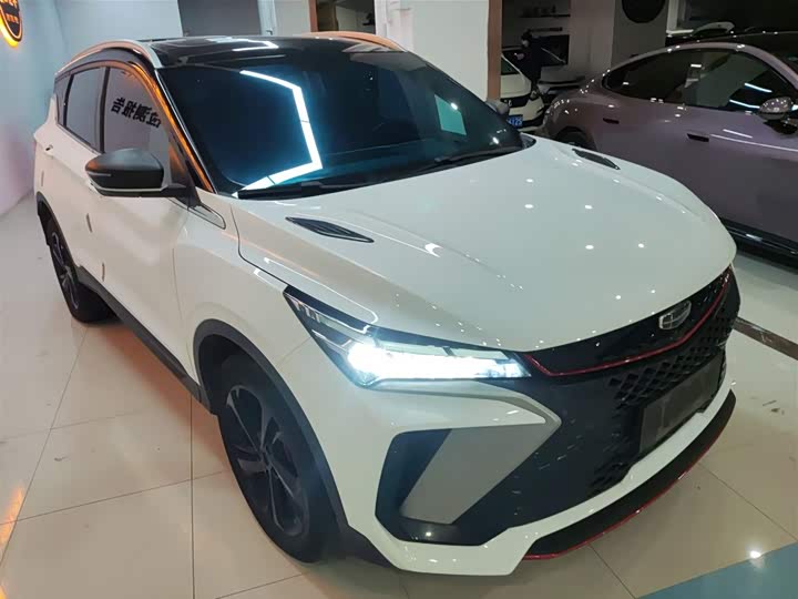 Фото 4 - Geely Coolray