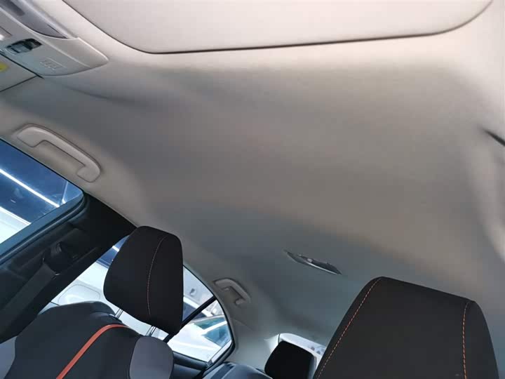 Фото 18 - Toyota Corolla