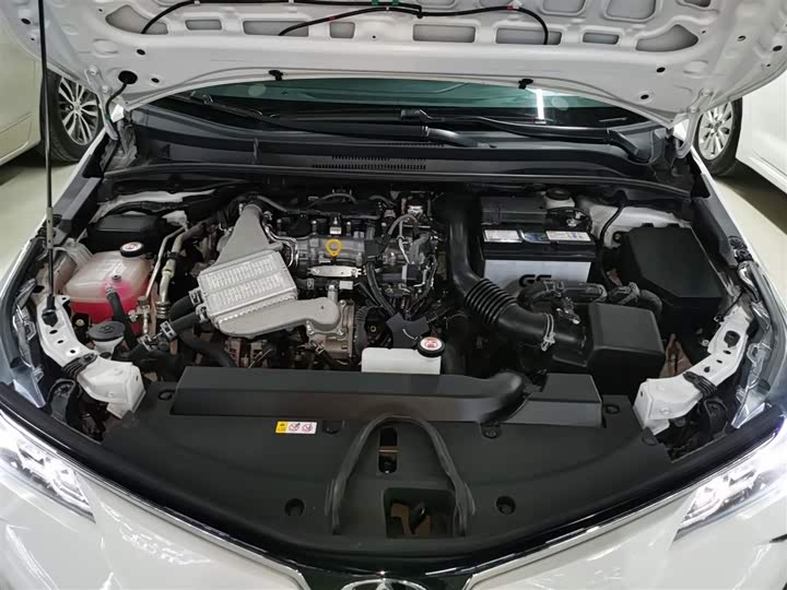 Фото 20 - Toyota Corolla