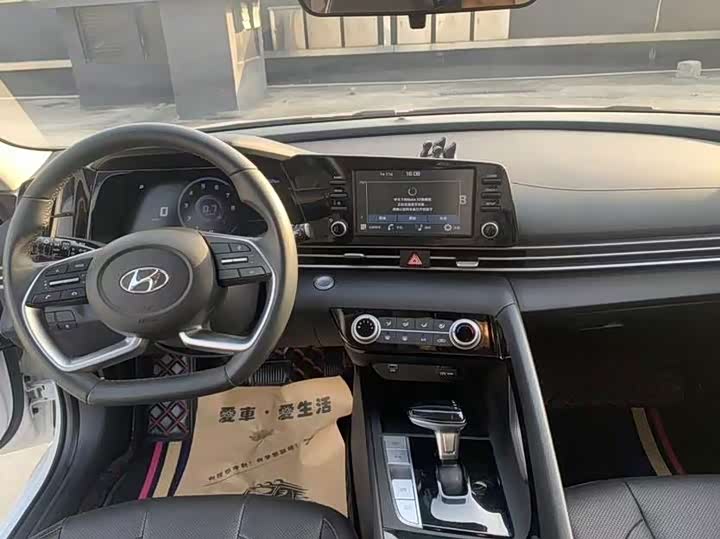 Фото 10 - Hyundai Elantra N line